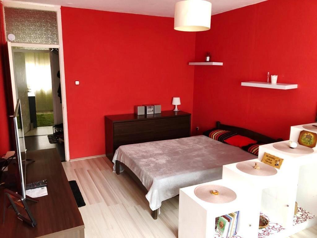 Appartement Lilla vendéglakás Zalaegerszeg szívében Extérieur photo